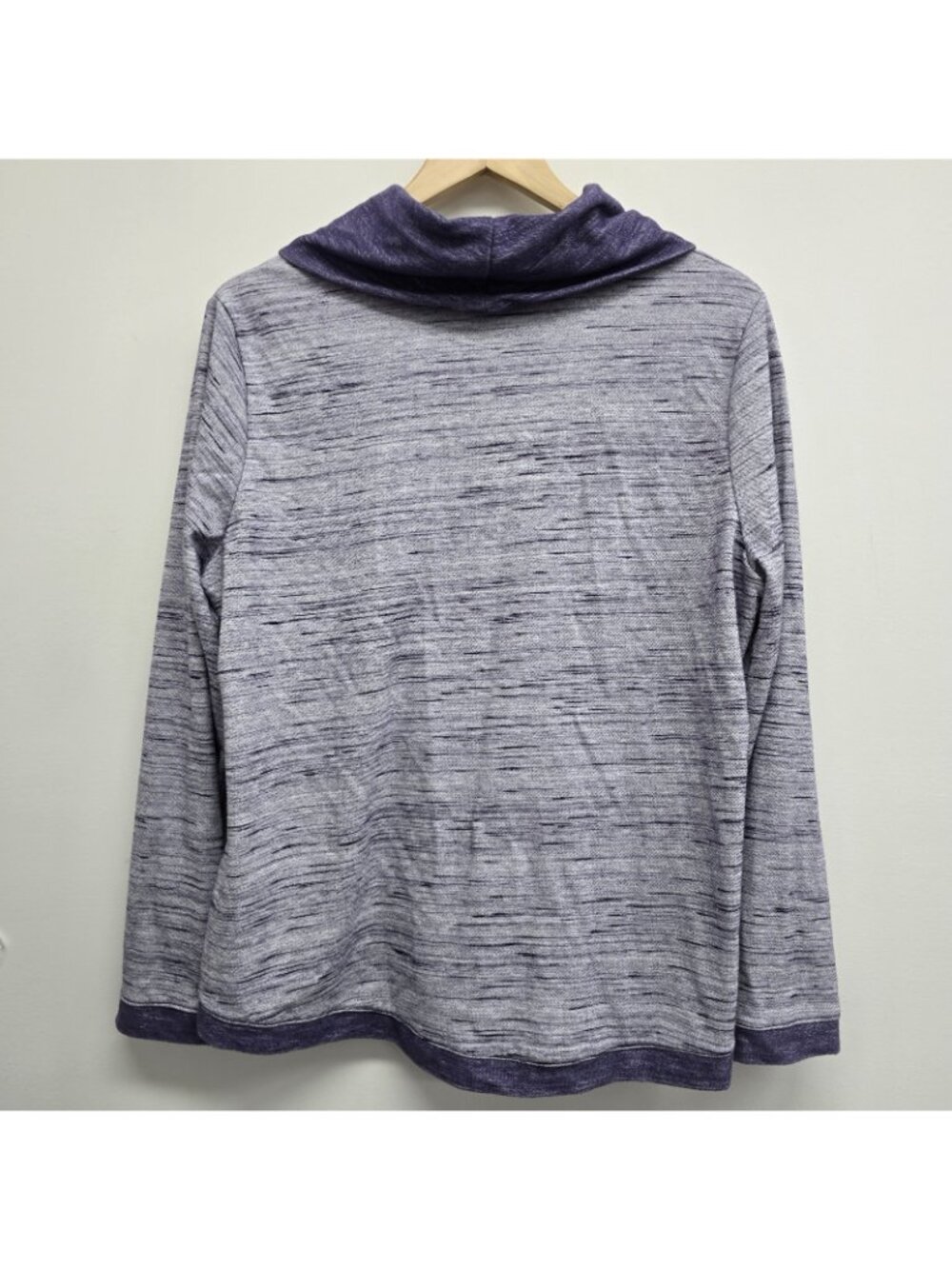 Weekends by Chicos Cowl Neck Top Size Large Casual Lightweight Heather Purple - Picture 2 of 7